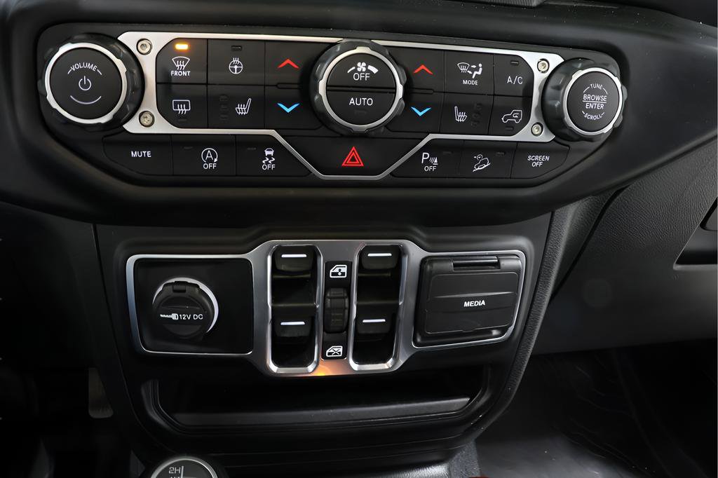 Used 2021 Jeep Wrangler Unlimited Sahara AWD/4WD image 11