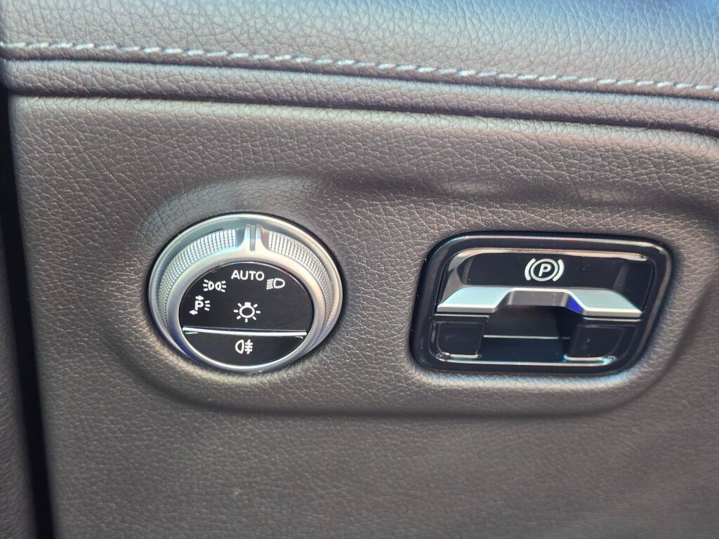 Used 2023 Mercedes-Benz EQS 450+ 4MATIC SUV image 78