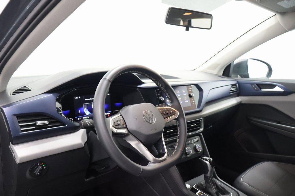 Used 2022 Volkswagen Taos SE image 15