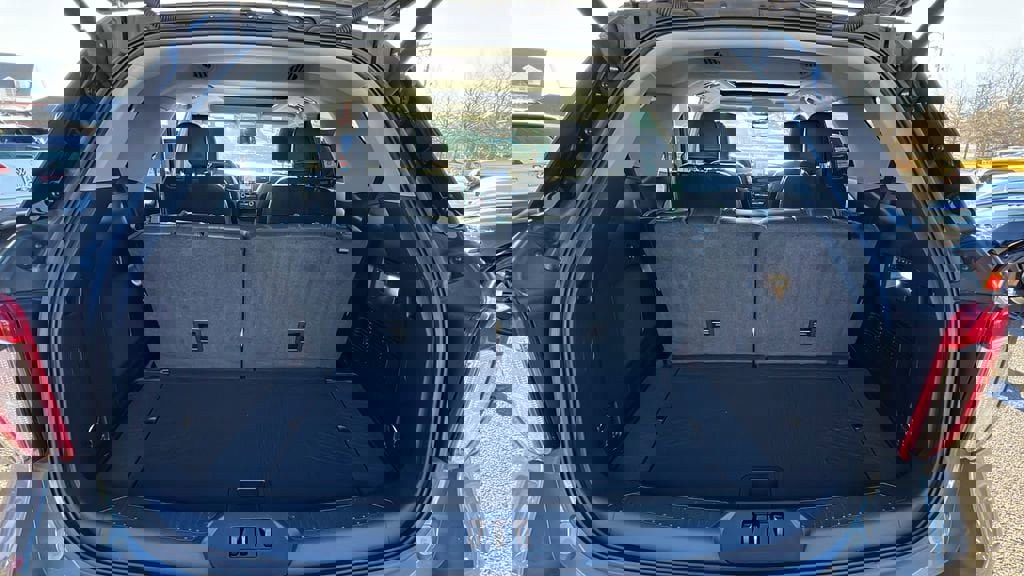 Used 2022 Ford Explorer Limited w/ Equipment Group 301A image 10