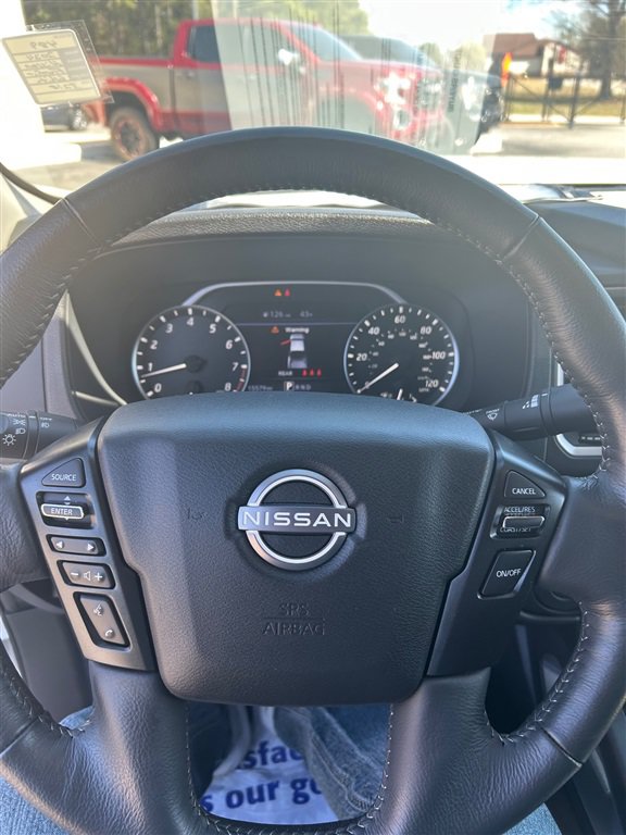 Used 2024 Nissan Frontier SL RWD image 13
