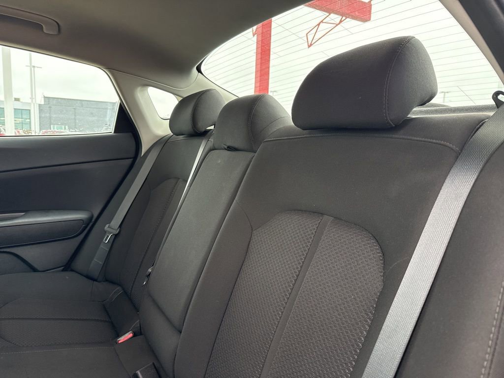 Used 2016 Kia Optima LX image 18