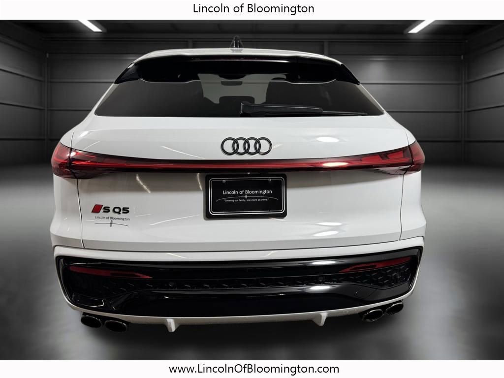 Used 2025 Audi SQ5 Prestige w/ Prestige Package image 5