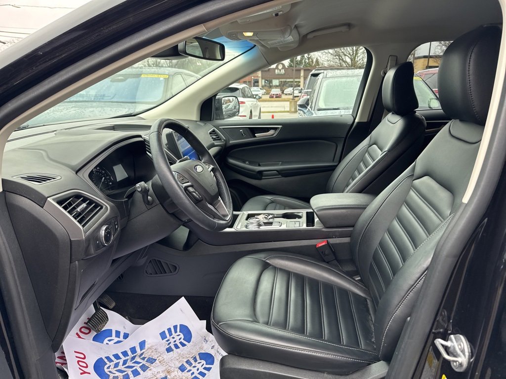 Used 2023 Ford Edge SEL w/ Convenience Package image 7