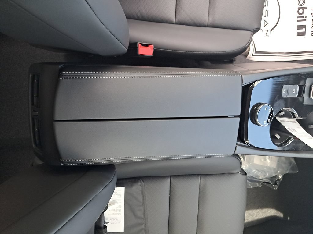 New 2026 Nissan Rogue Dark Armor AWD/4WD image 27