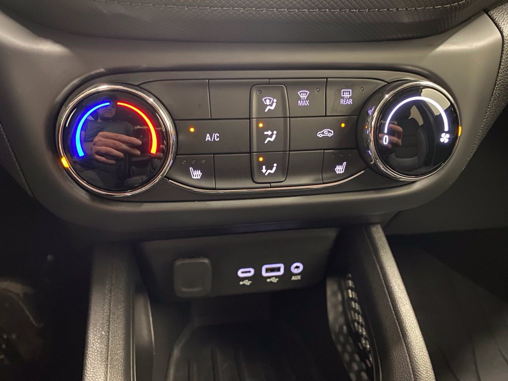 Used 2023 Chevrolet TrailBlazer LT FWD image 20