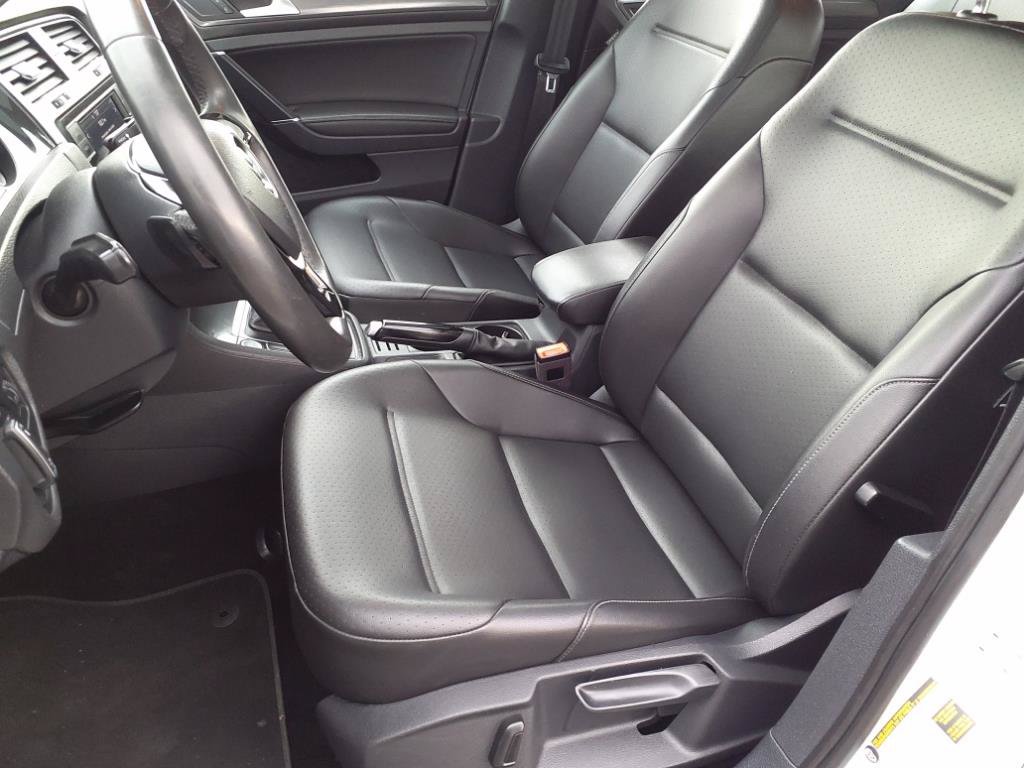 Used 2021 Volkswagen Golf 4-Door FWD image 11