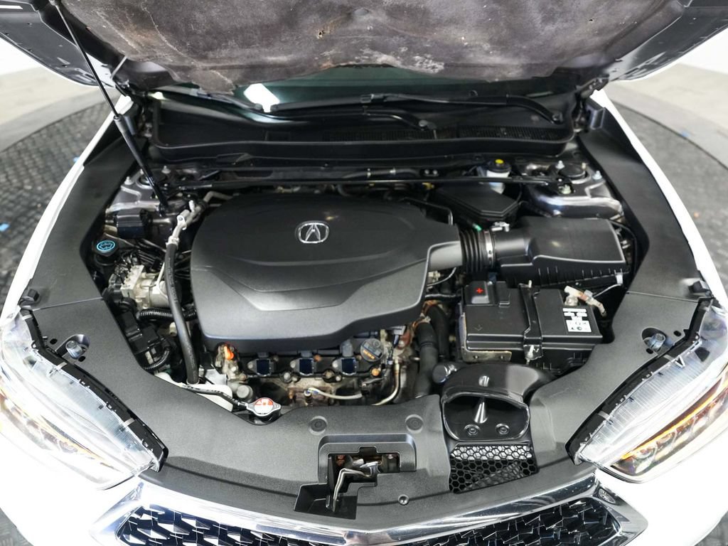 Used 2018 Acura TLX w/ Technology Package FWD image 40