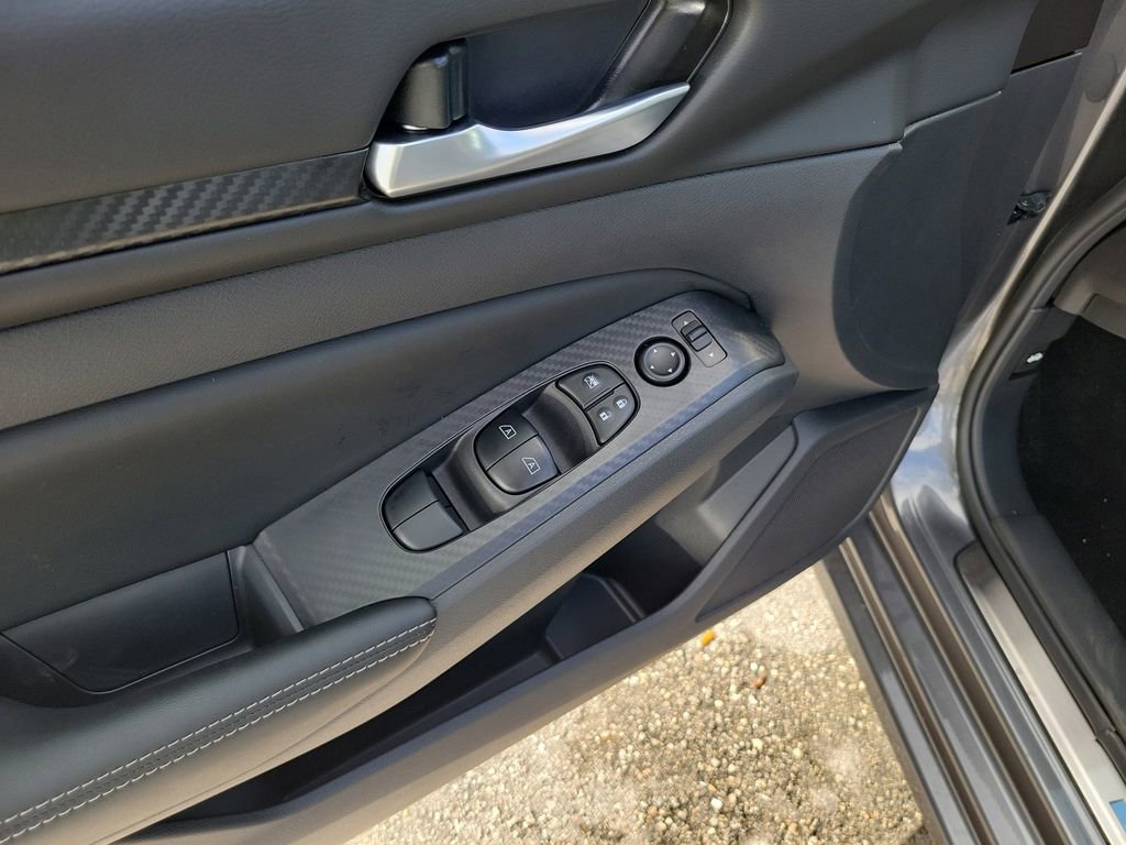 Used 2025 Nissan Altima 2.5 SV w/ SV Special Edition Package image 17