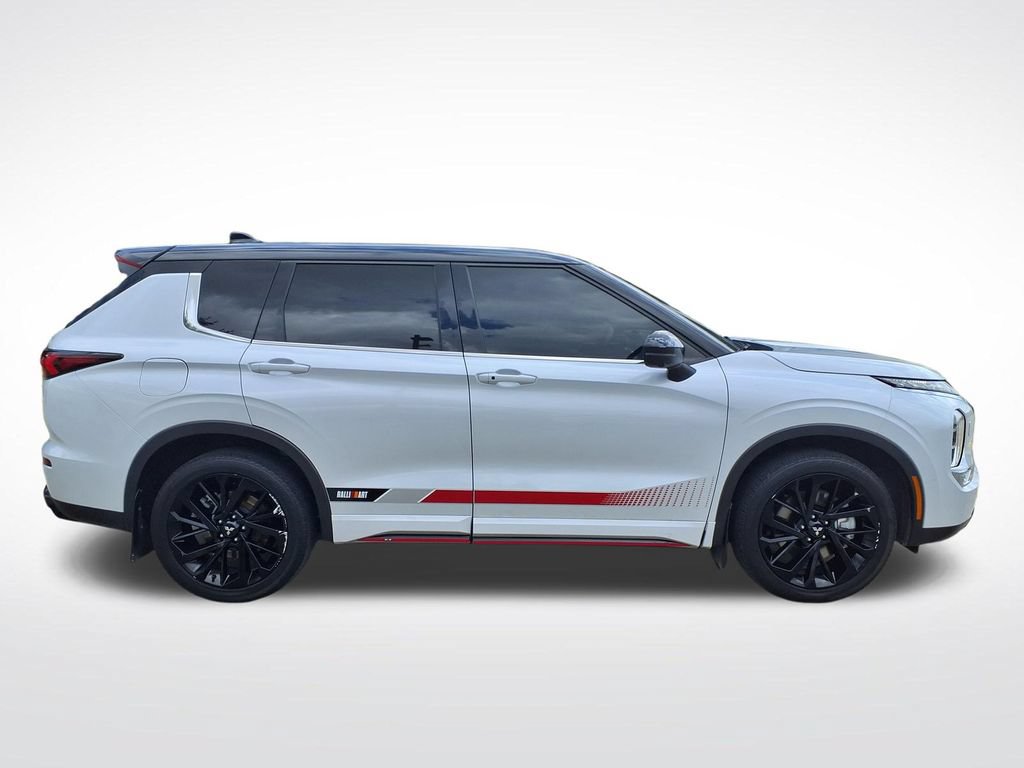 Used 2023 Mitsubishi Outlander Ralliart AWD/4WD image 7