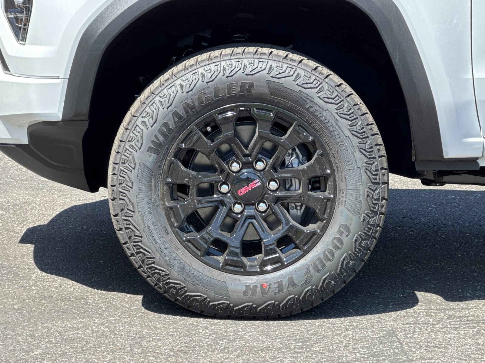 New 2026 GMC Canyon Elevation w/ Technology Package RWD image 23