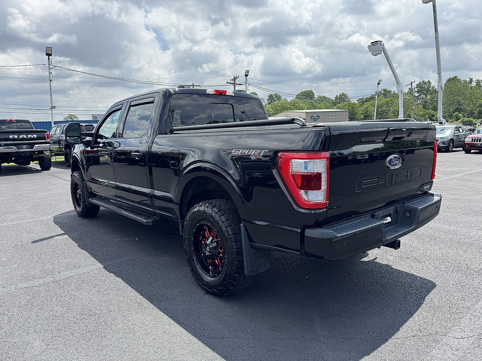 Used 2021 Ford F150 Lariat image 5