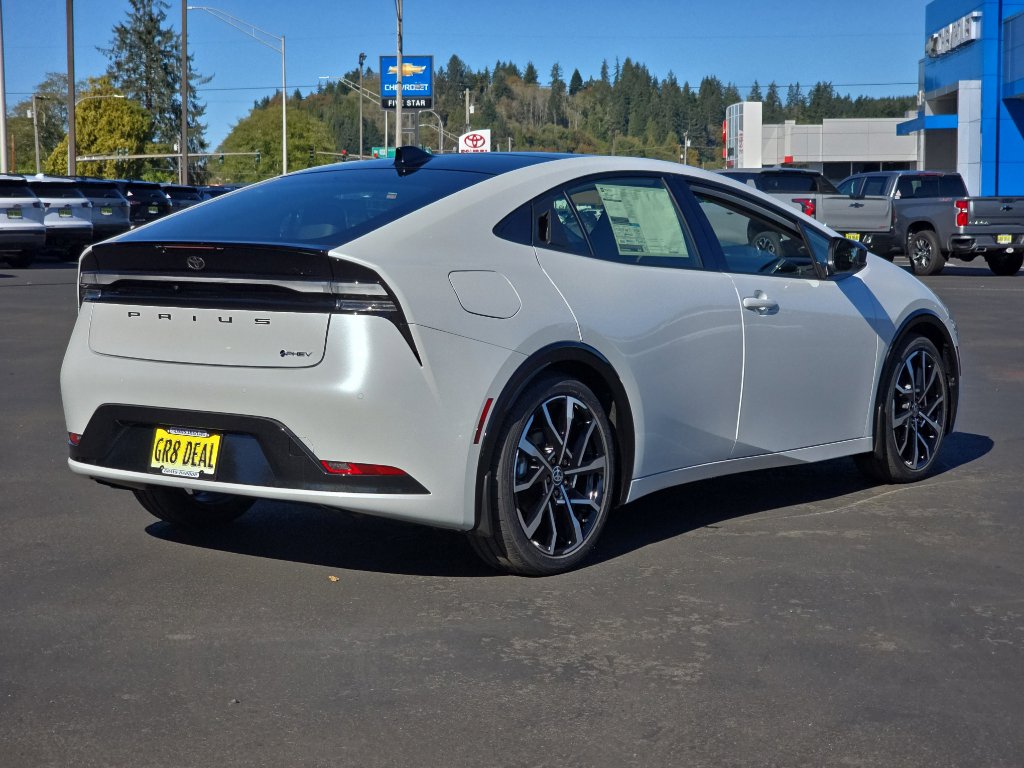 New 2026 Toyota Prius XSE image 5