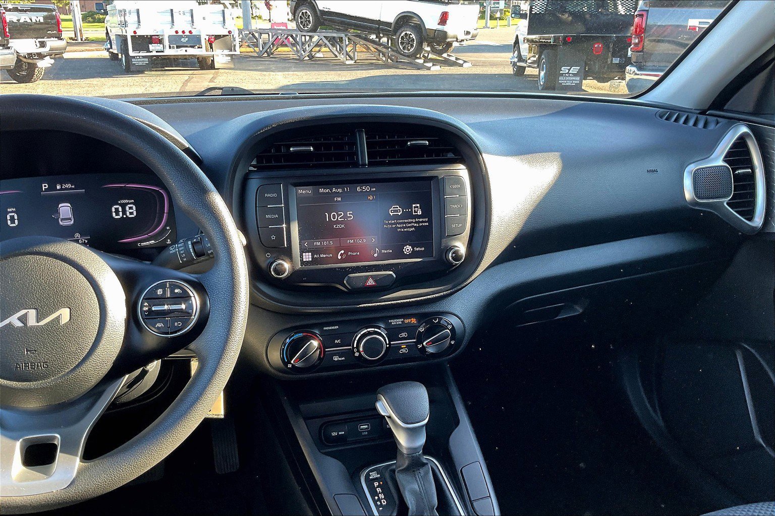 Used 2023 Kia Soul LX w/ Option Group 015 image 6