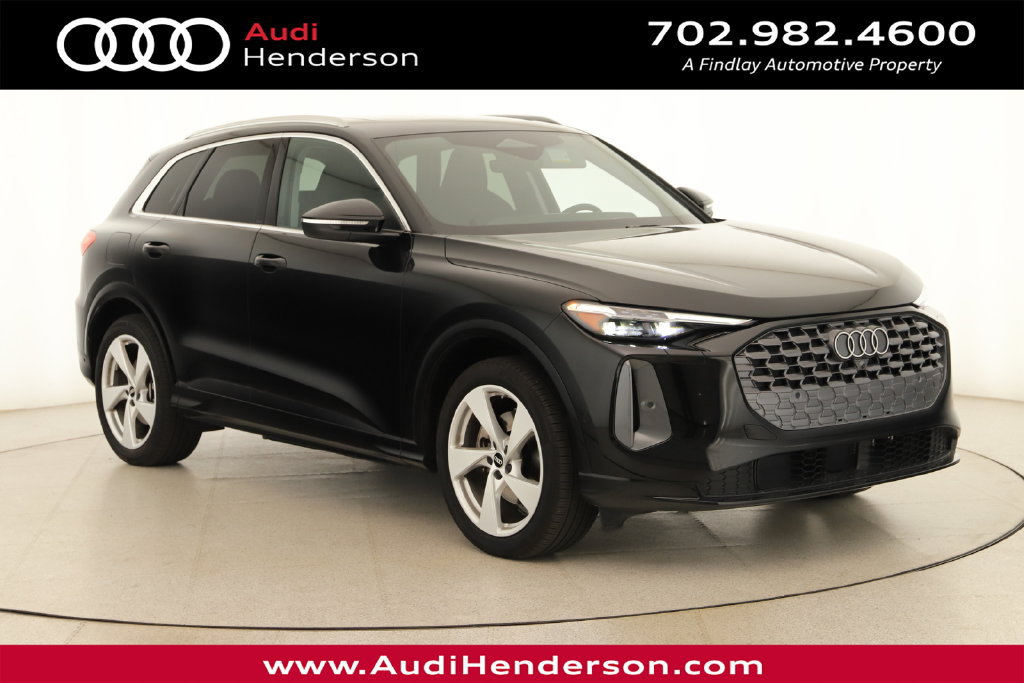 Certified 2025 Audi Q5 Prestige AWD/4WD image 1