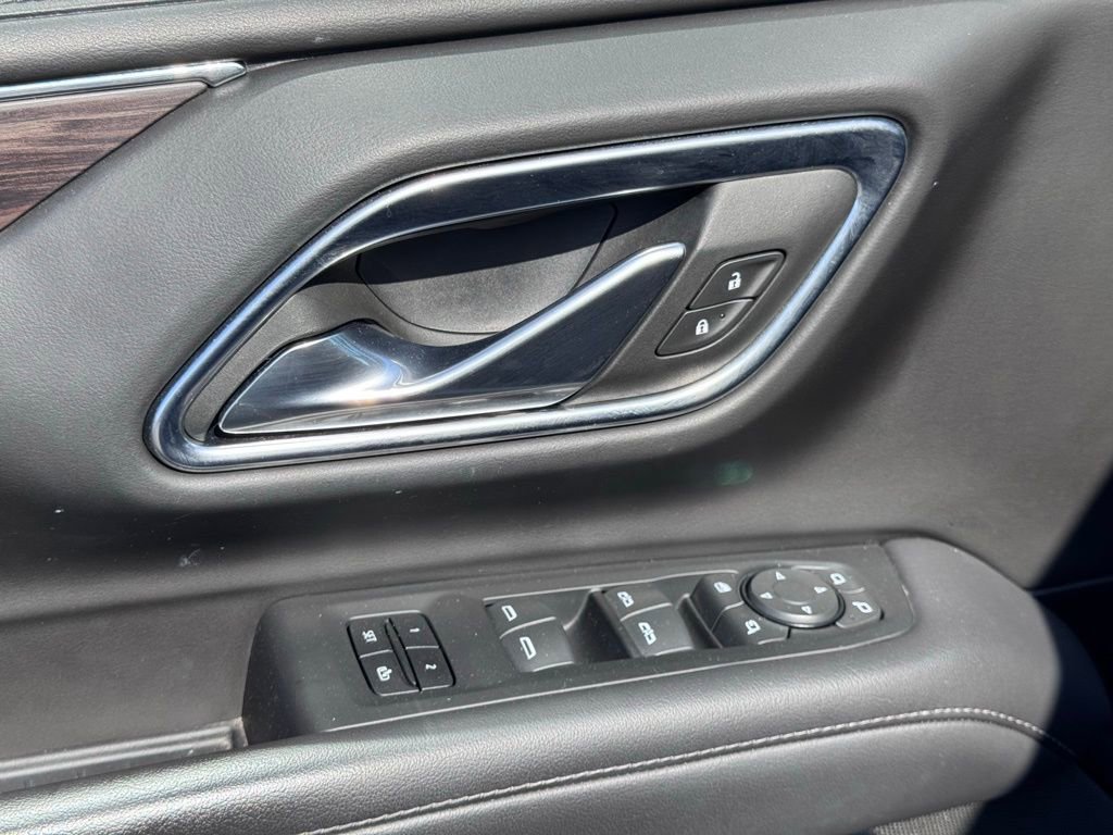 Used 2023 Chevrolet Tahoe LT w/ Luxury Package AWD/4WD image 22