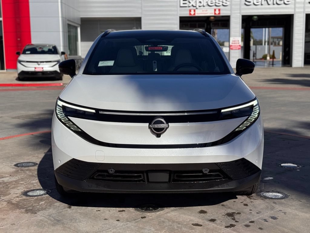 New 2026 Nissan Leaf Platinum+ w/ Cargo Package (Platinum+) FWD image 3
