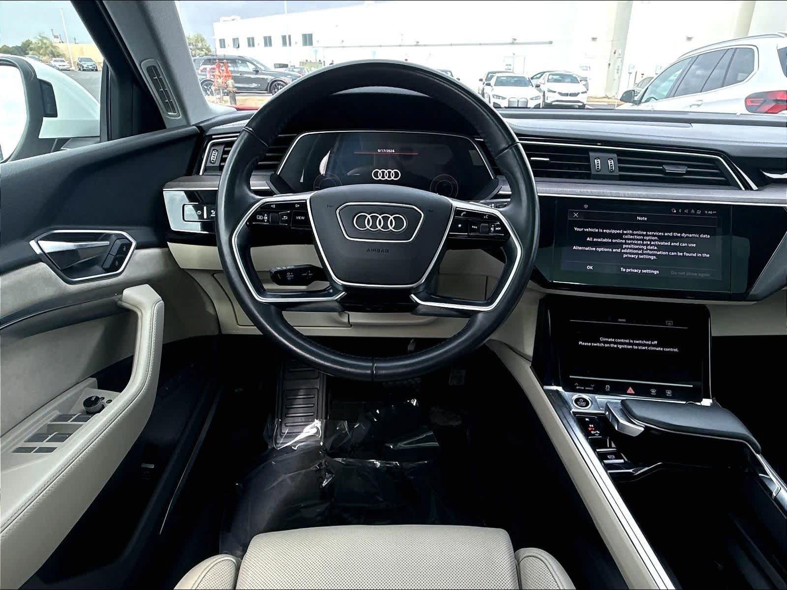 Used 2021 Audi e-tron Prestige w/ Prestige Package AWD/4WD image 11