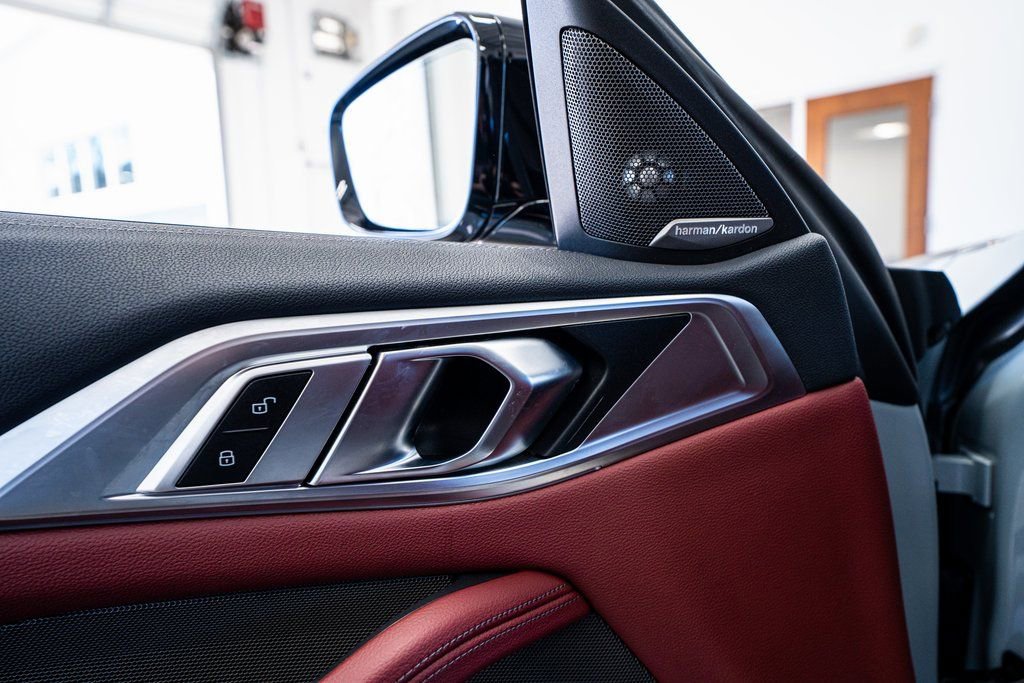 Used 2023 BMW M440i Coupe w/ Premium Package image 32