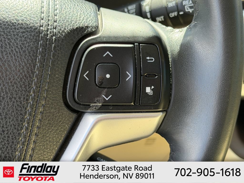 Certified 2016 Toyota Highlander Limited FWD image 26