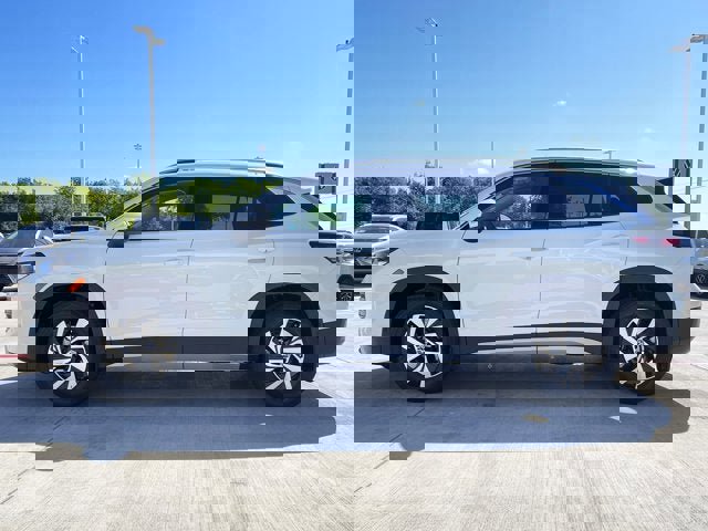 New 2025 Volkswagen Tiguan S image 4