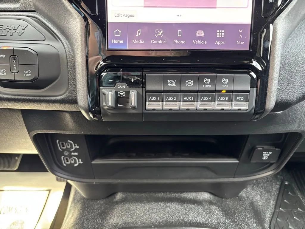 New 2026 RAM 3500 Tradesman AWD/4WD image 17
