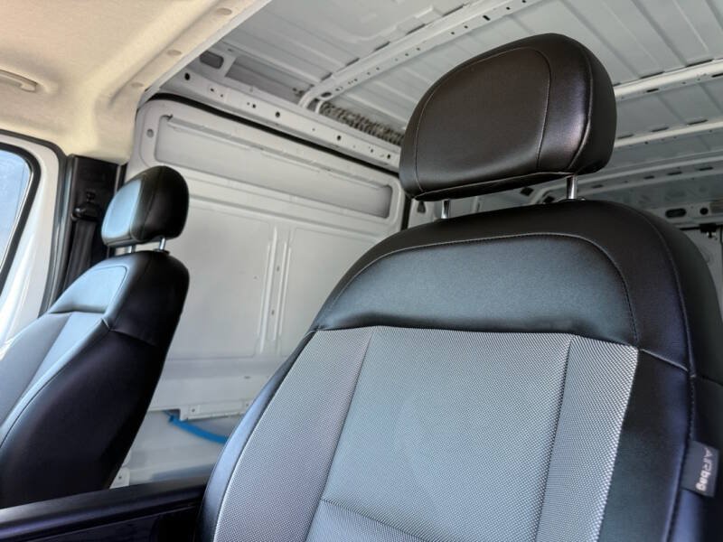 Used 2023 RAM ProMaster 2500 FWD image 10
