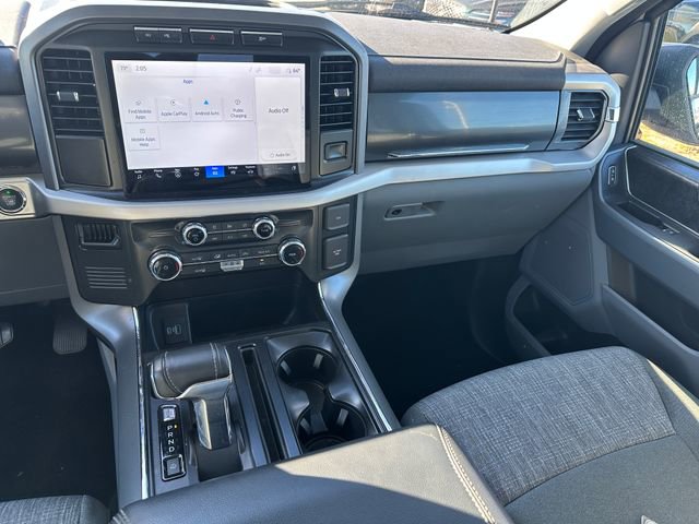 Used 2022 Ford F150 Lightning XLT image 16