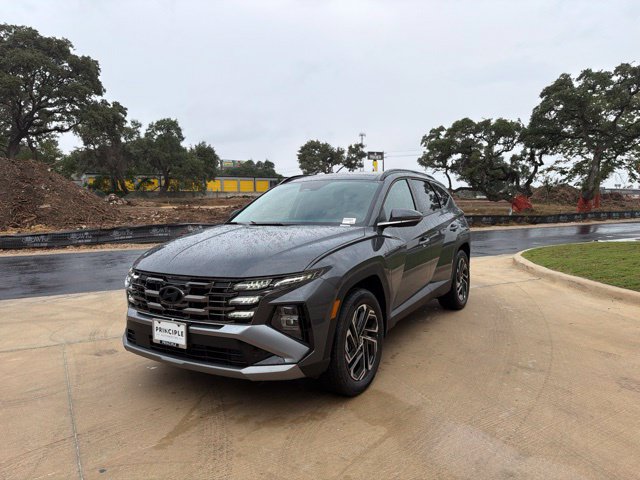 New 2026 Hyundai Tucson Limited AWD/4WD image 2