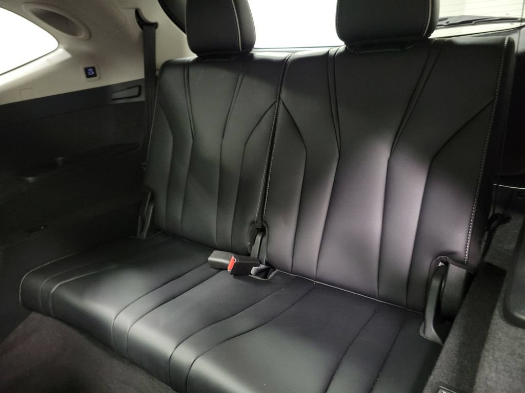 Used 2023 Acura MDX SH-AWD w/ Advance Package image 29