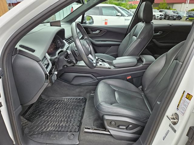 Used 2018 Audi Q7 3.0T Prestige w/ Prestige Package AWD/4WD image 18