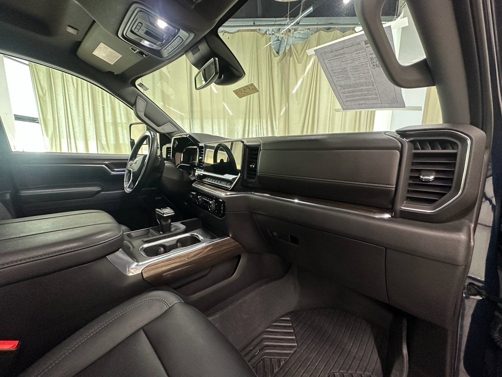 Certified 2023 Chevrolet Silverado 1500 LT Trail Boss w/ Convenience Package II AWD/4WD image 21