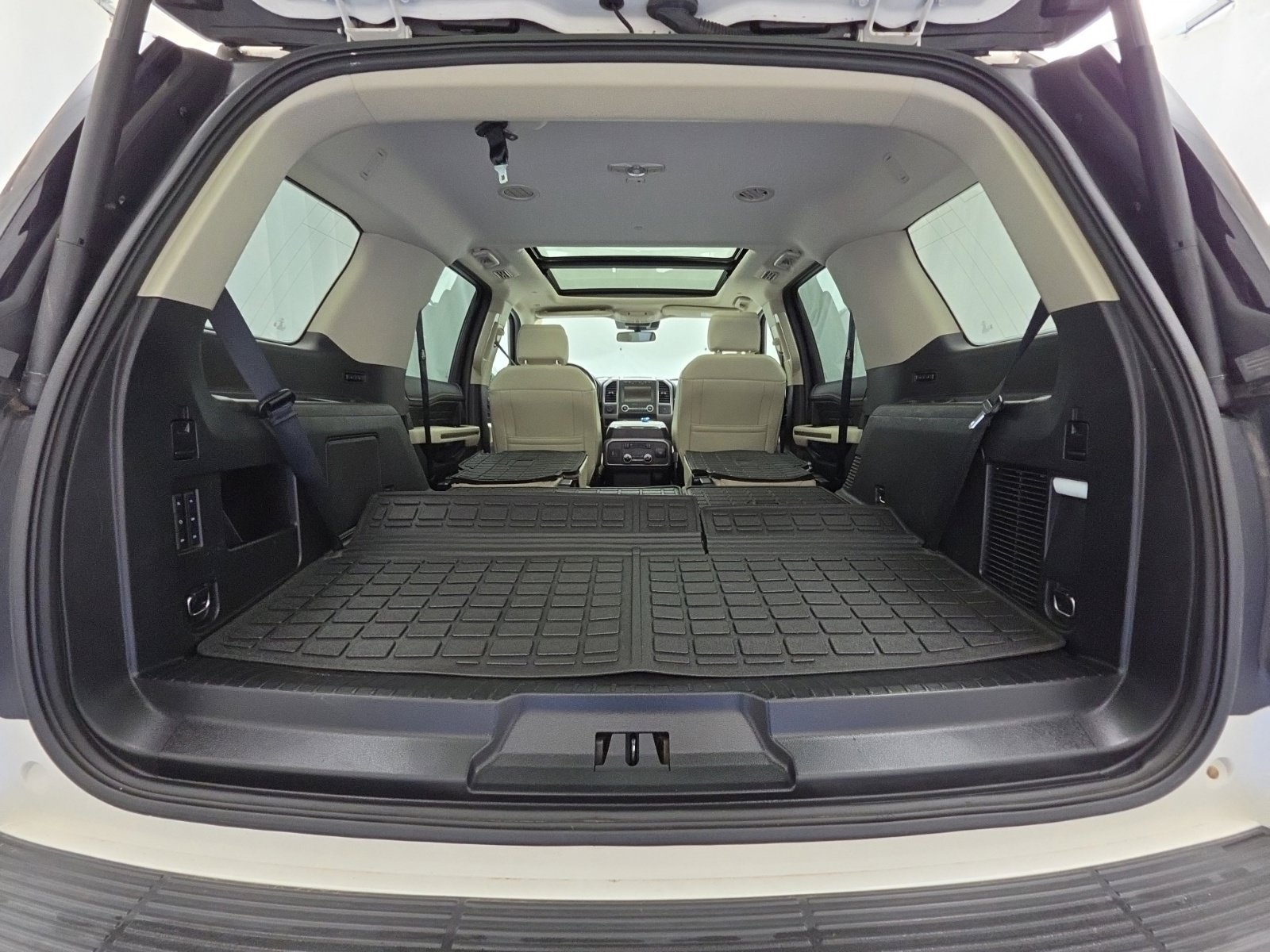 Used 2019 Ford Expedition Platinum AWD/4WD image 38