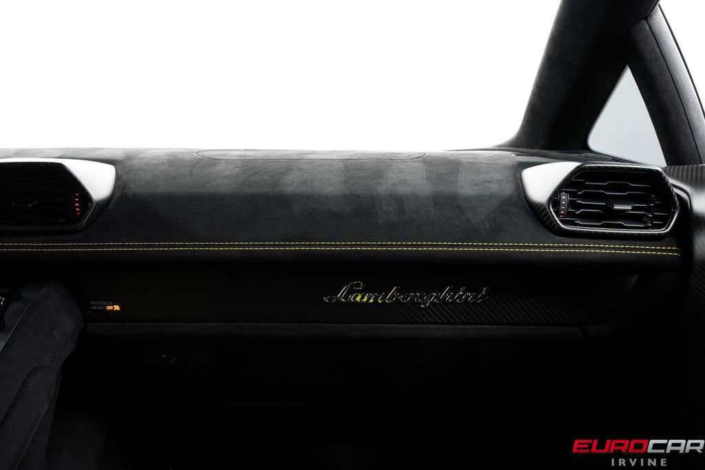 Used 2022 Lamborghini Huracan STO RWD image 36