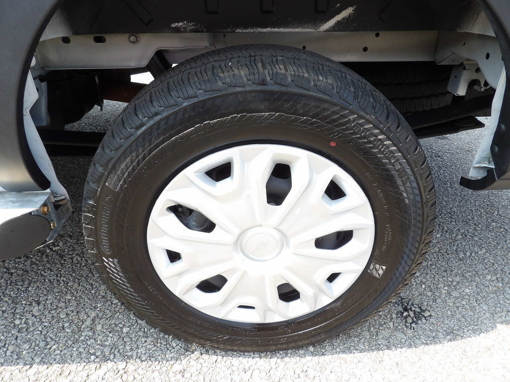 Used 2025 Ford Transit 250 Low Roof w/ Exterior Upgrade Package RWD image 47