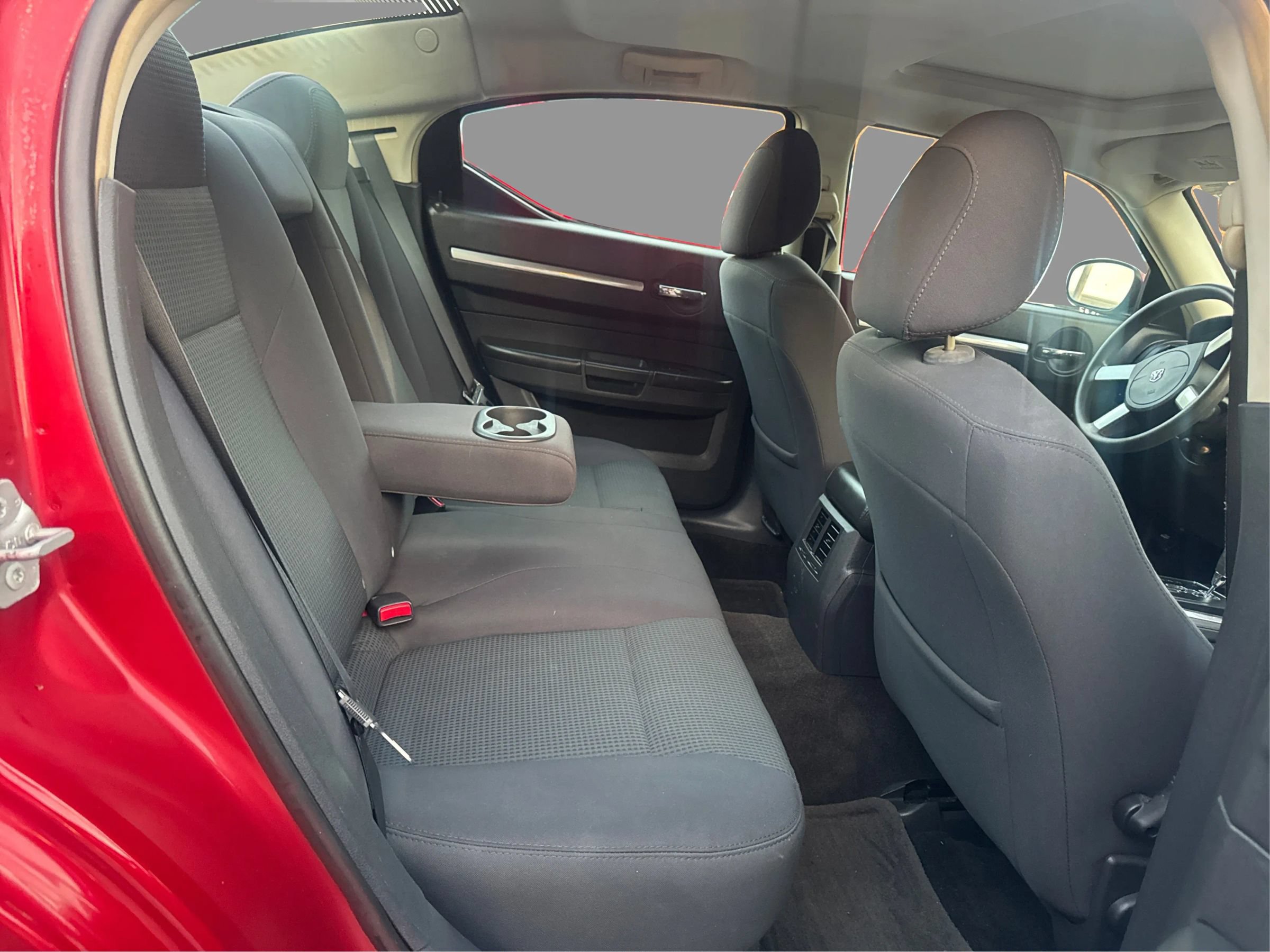 Used 2010 Dodge Charger SXT RWD image 26