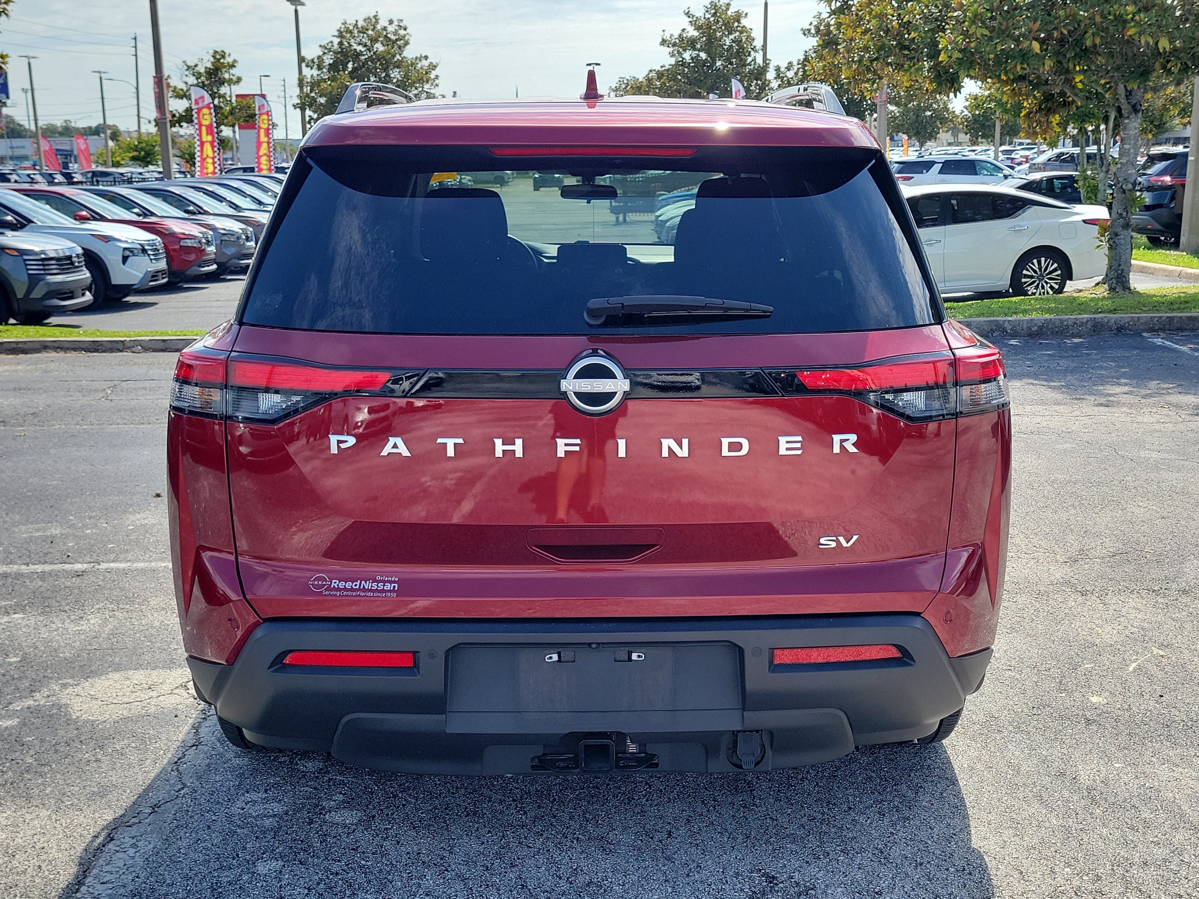 Certified 2024 Nissan Pathfinder SV w/ SV Premium Package FWD image 5