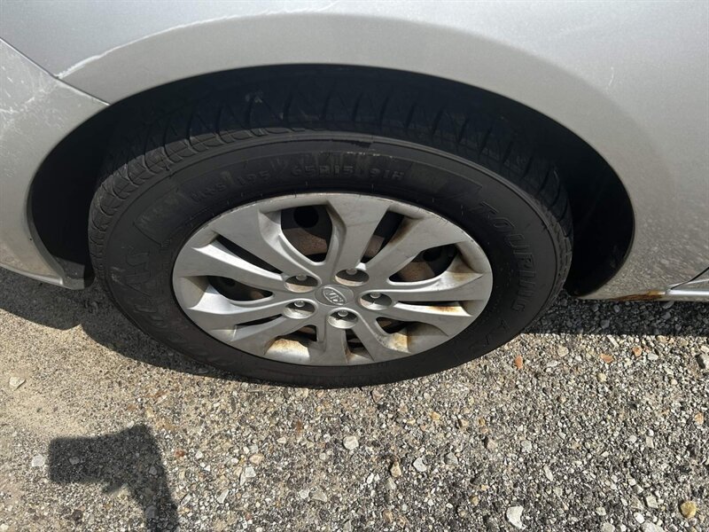 Used 2010 Kia Forte EX FWD image 29