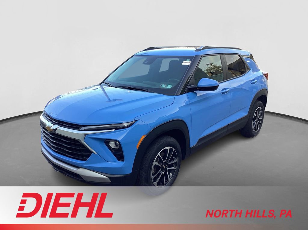 Used 2024 Chevrolet TrailBlazer LT w/ LT Cold Weather Package image 1