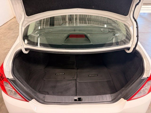 Used 2019 Nissan Versa S FWD image 17