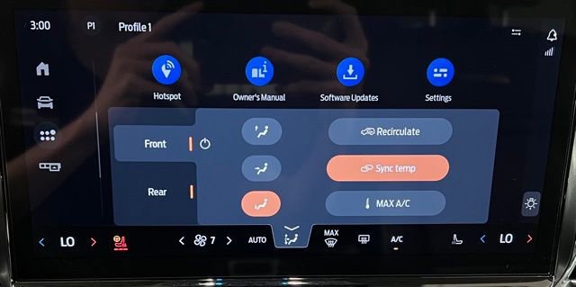 Used 2025 Ford Expedition Platinum image 34