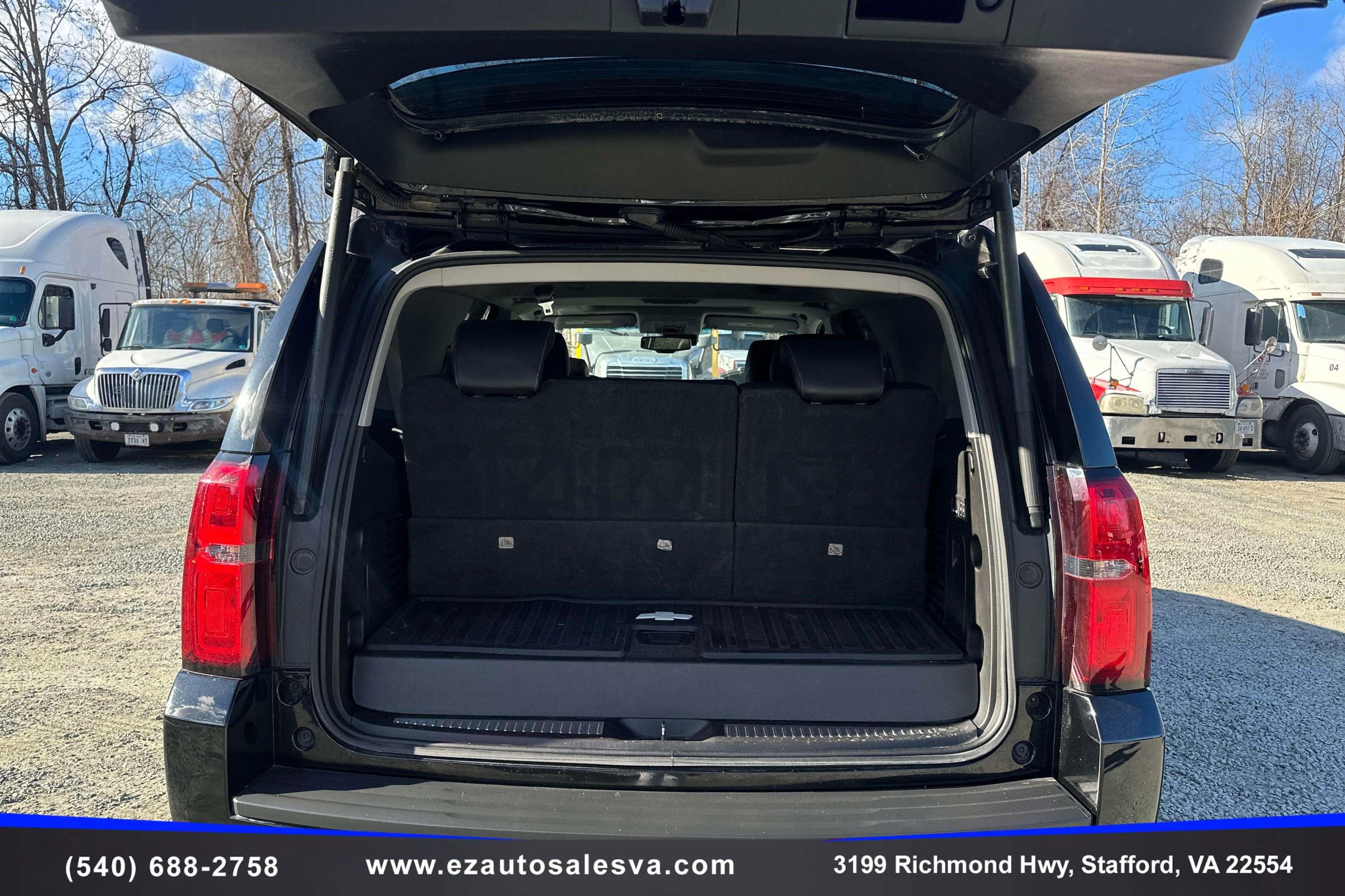 Used 2018 Chevrolet Tahoe LT w/ Luxury Package image 11