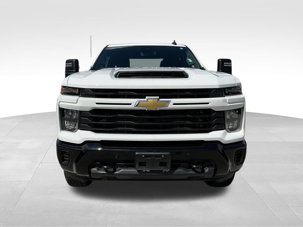 Used 2025 Chevrolet Silverado 2500 Custom w/ Custom Value Package AWD/4WD image 15