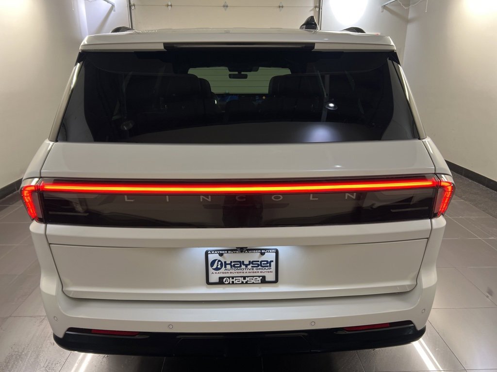 New 2026 Lincoln Navigator L Reserve image 5