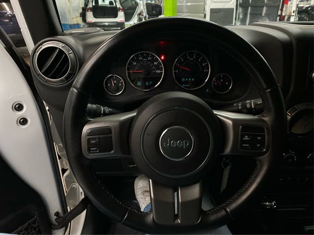 Used 2018 Jeep Wrangler Unlimited Altitude image 21