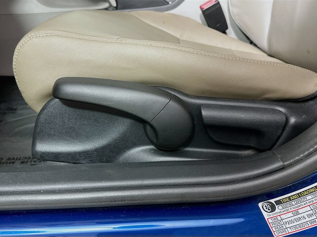 Used 2013 Honda Civic EX-L image 22