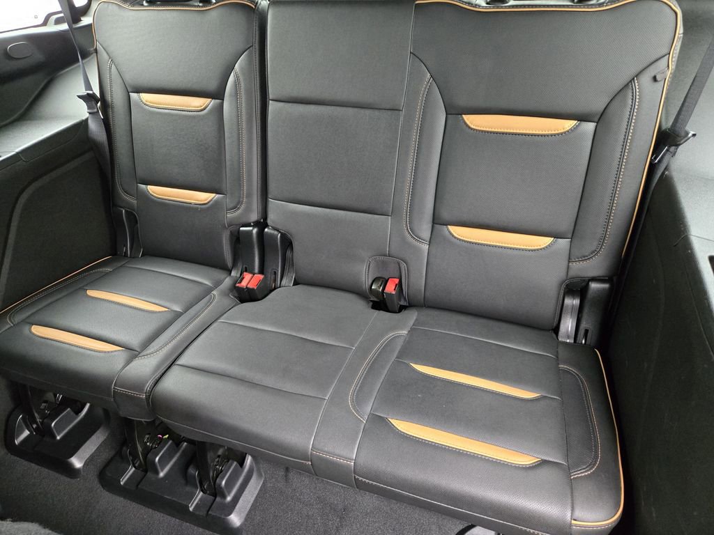 Used 2023 GMC Yukon AT4 AWD/4WD image 29