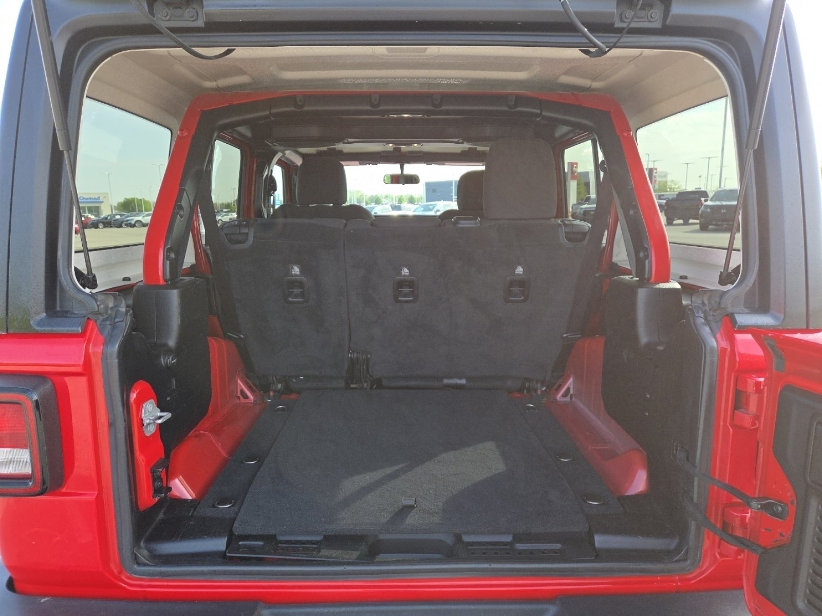 Used 2021 Jeep Wrangler Unlimited Sport AWD/4WD image 16