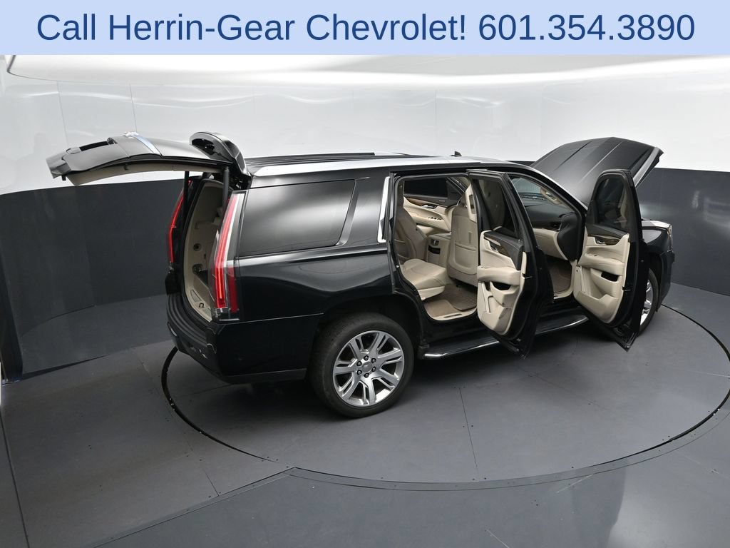 Used 2019 Cadillac Escalade Premium Luxury AWD/4WD image 50