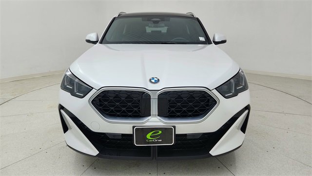 Used 2025 BMW X2 xDrive28i image 2